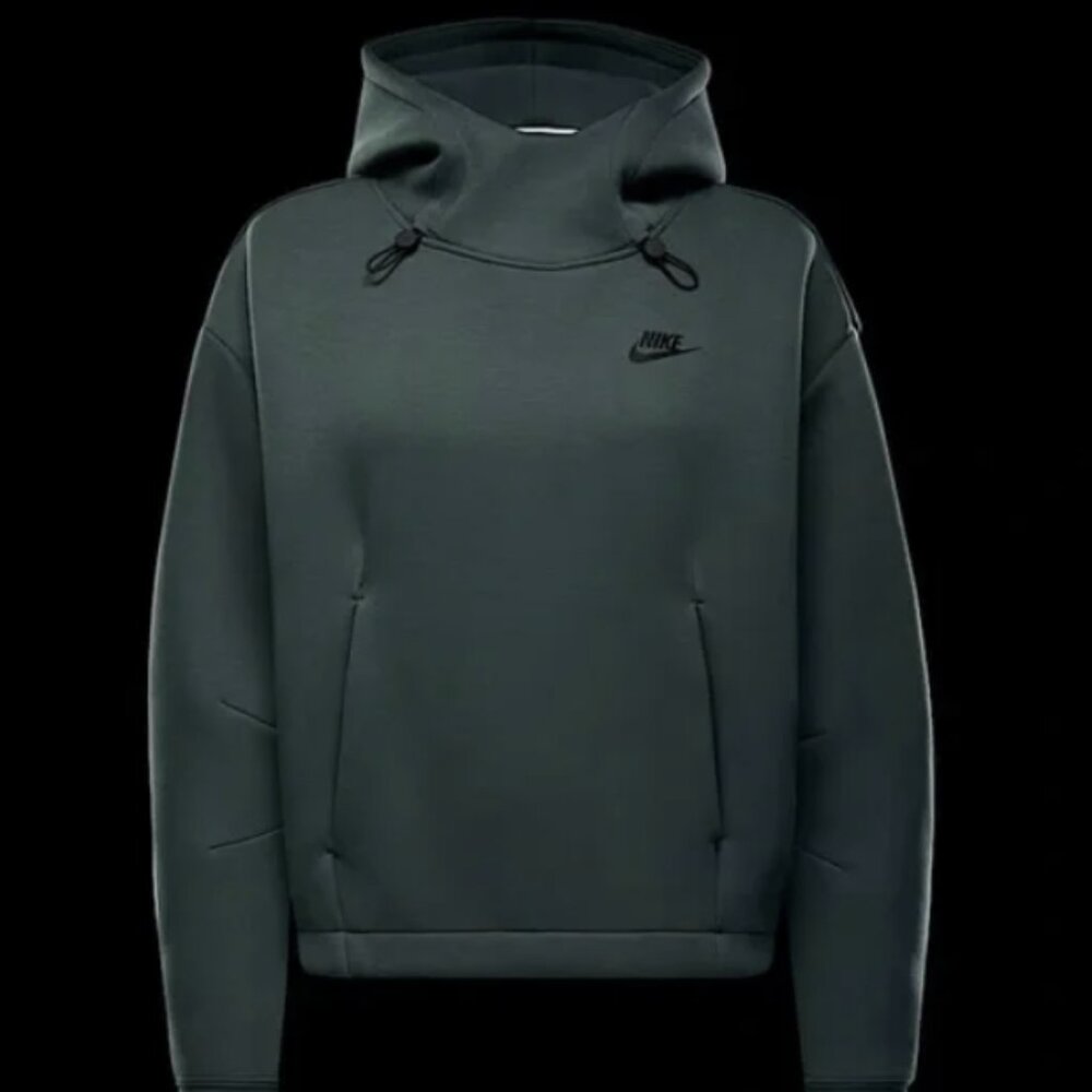 Nike Sportswear Tech Fleece Women's Oversized Hoodie - L  NWT